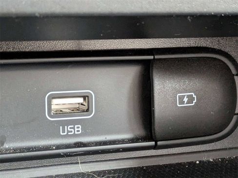 Used 2022 Kia Soul EX image 24