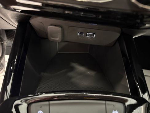 New 2026 Chevrolet Trax ACTIV FWD image 18