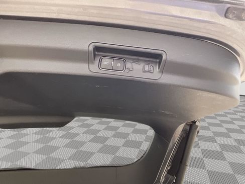 Used 2023 Ford Explorer XLT w/ Equipment Group 202A image 12