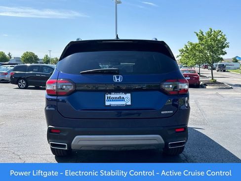 Used 2025 Honda Pilot Touring image 5