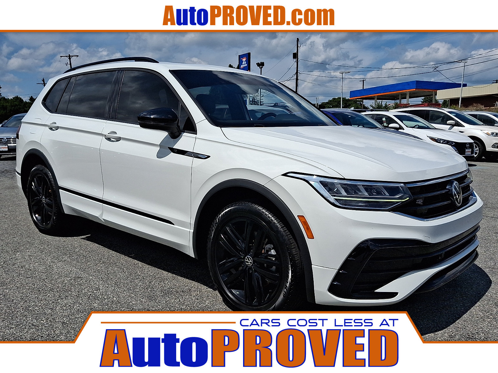 Used 2022 Volkswagen Tiguan SE R-Line AWD/4WD image 1