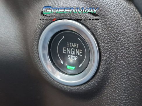 Used 2021 GMC Sierra 1500 SLT AWD/4WD image 24