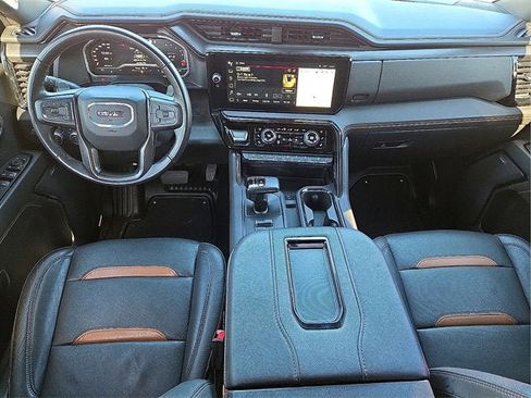 Used 2022 GMC Sierra 1500 AT4 w/ AT4 Premium Package image 14