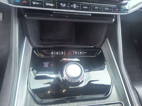 Used 2023 Jeep Wagoneer L Series II image 20