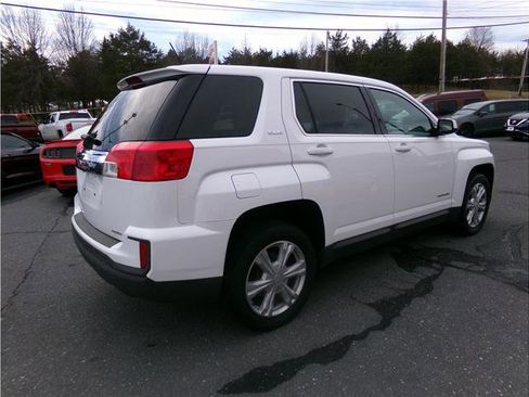 Used 2017 GMC Terrain SLE AWD/4WD image 24