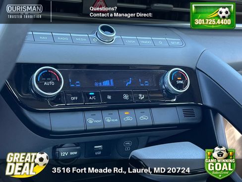 Used 2024 Hyundai Elantra SEL FWD image 15