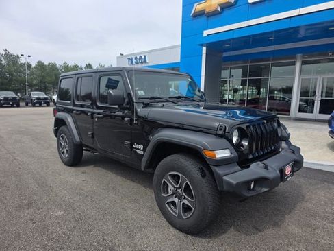 Used 2019 Jeep Wrangler Unlimited Sport S AWD/4WD image 1