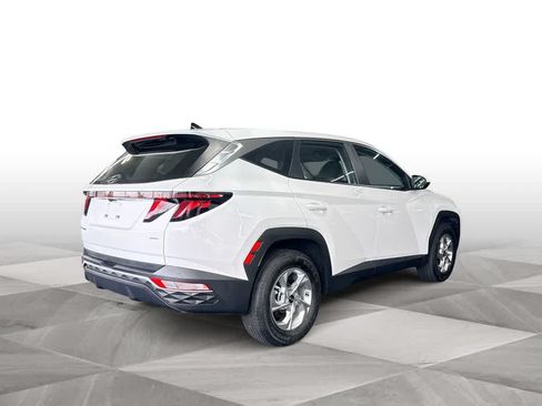 Used 2024 Hyundai Tucson SE AWD/4WD image 8