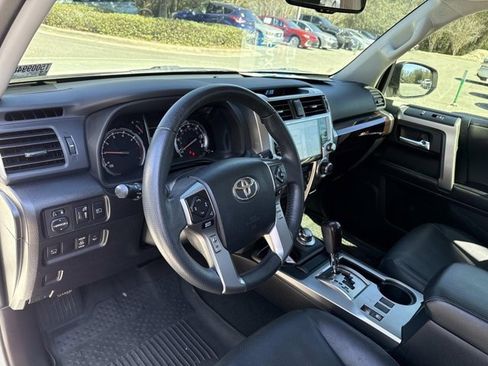 Used 2022 Toyota 4Runner Limited image 12