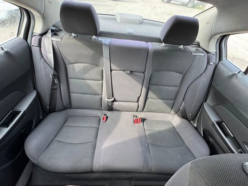 Used 2014 Chevrolet Cruze LT FWD image 14