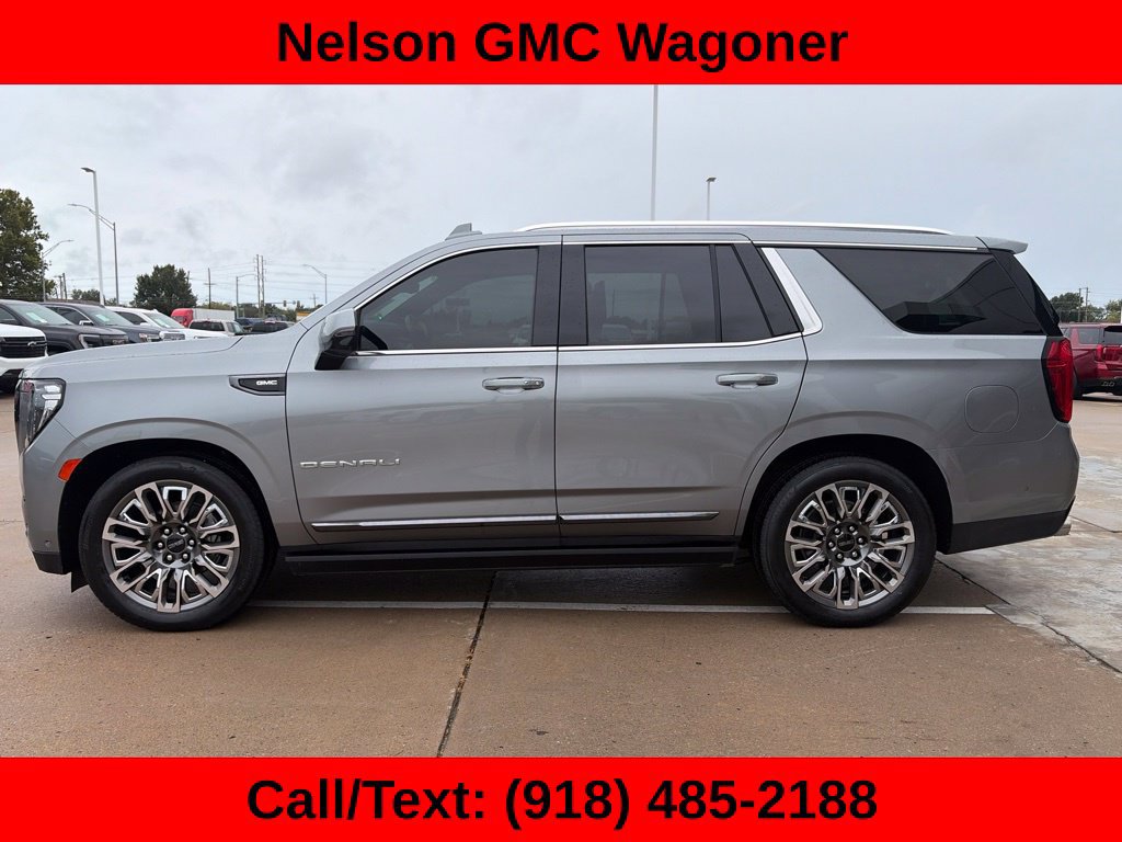 Used 2023 GMC Yukon Denali Ultimate AWD/4WD image 11