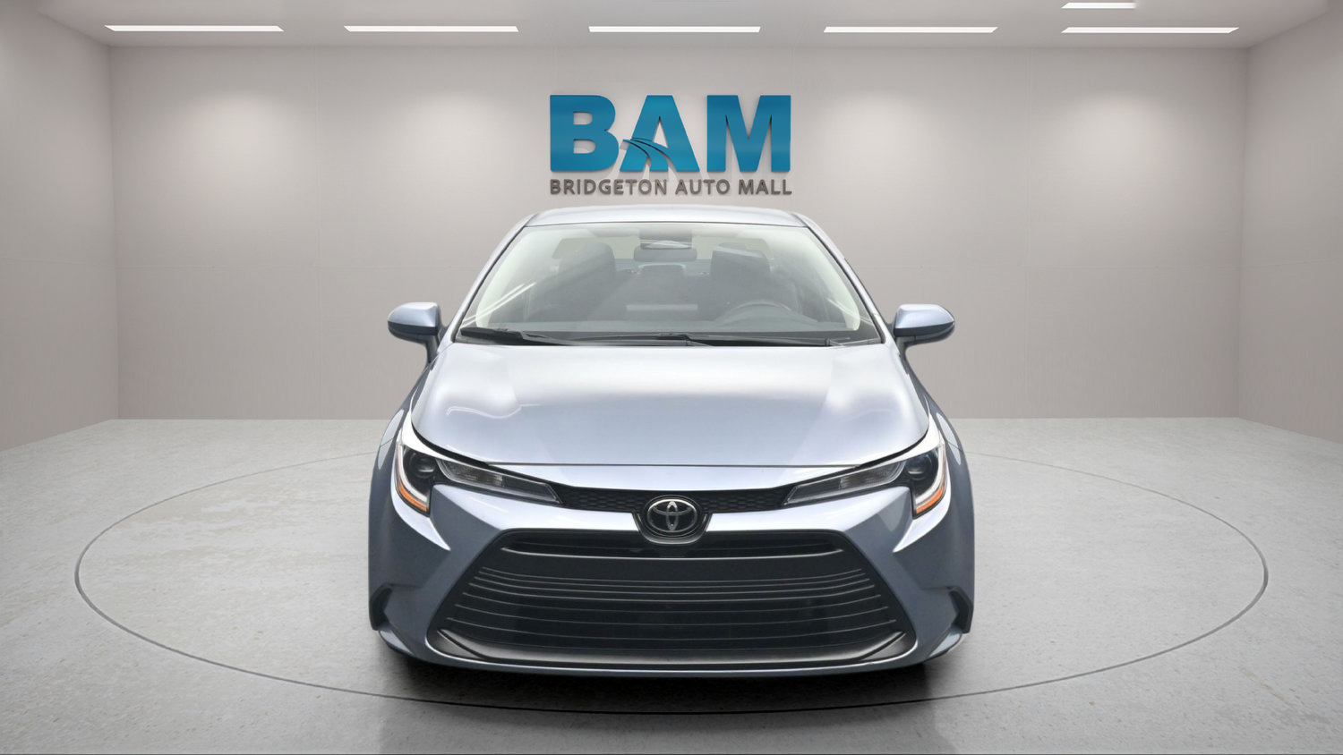 Used 2024 Toyota Corolla LE FWD image 2