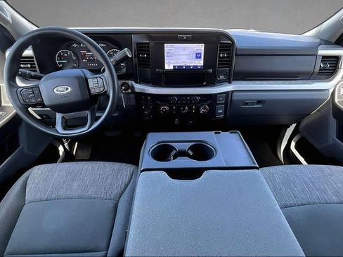 Used 2025 Ford F350 XLT AWD/4WD image 12