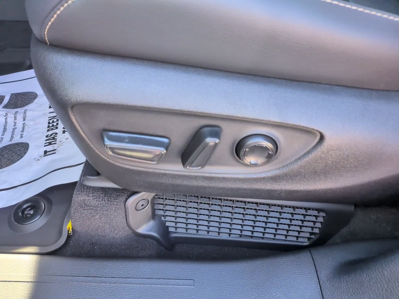 New 2026 Toyota Sienna Platinum AWD/4WD image 14