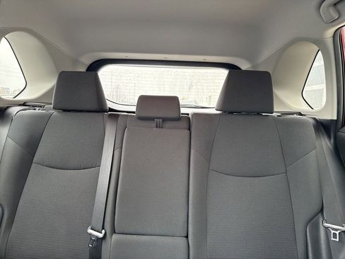 Used 2019 Toyota RAV4 LE w/ Carpet Mat Package image 11
