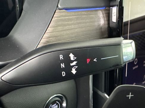 New 2026 GMC Acadia Denali w/ Super Cruise Package image 33