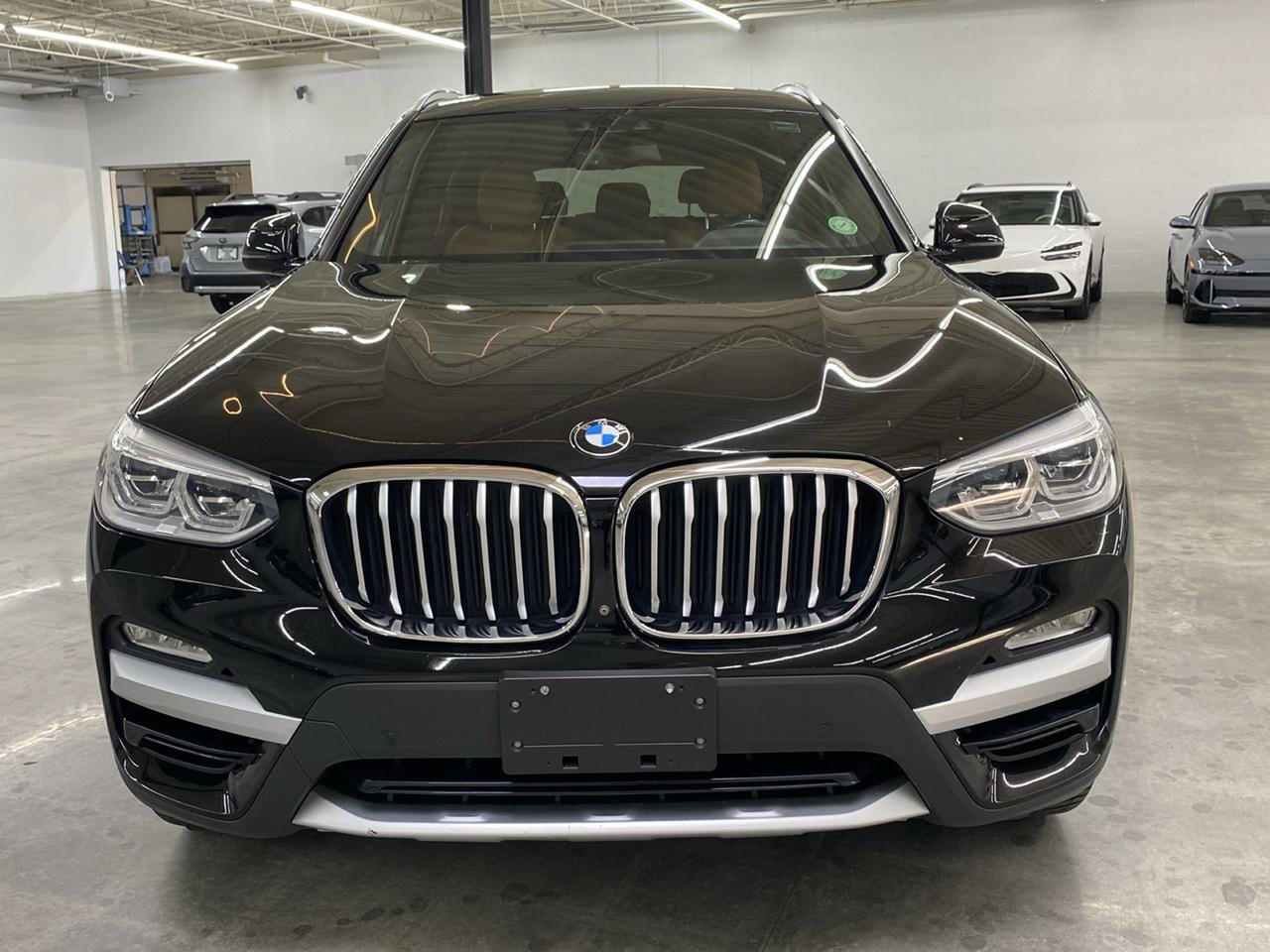 Used 2019 BMW X3 xDrive30i w/ Executive Package AWD/4WD image 3