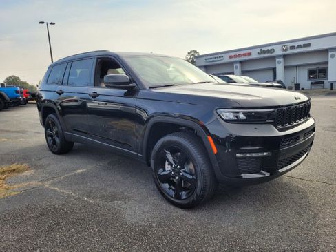 New 2025 Jeep Grand Cherokee L Limited w/ Luxury Tech Group II image 13