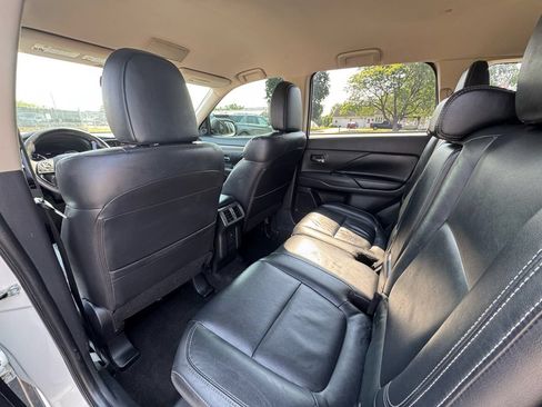 Used 2019 Mitsubishi Outlander SEL AWD/4WD image 22