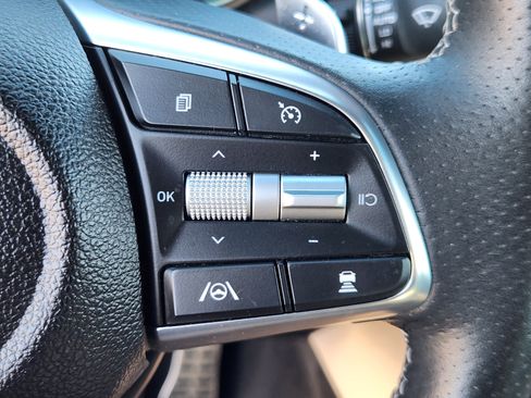 Used 2023 Genesis G70 3.3T w/ Sport Advanced Package image 25