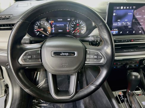 Used 2022 Jeep Compass Limited AWD/4WD image 11