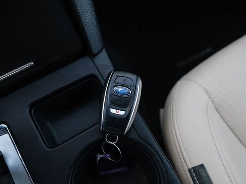 Used 2016 Subaru Outback 2.5i Limited image 45