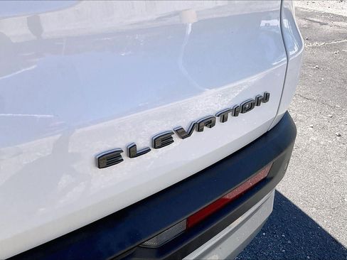 Used 2024 GMC Acadia Elevation AWD/4WD image 8