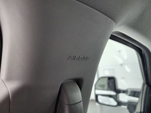 Used 2023 Ford F250 XLT w/ Tremor Off-Road Package image 43