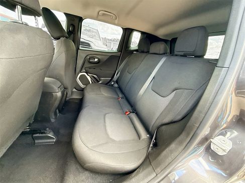 Used 2018 Jeep Renegade Sport w/ Power & Air Group image 27