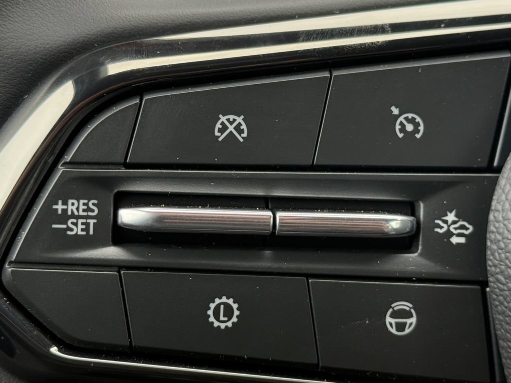 New 2026 Chevrolet Traverse RS w/ LPO, Floor Liner Package AWD/4WD image 23
