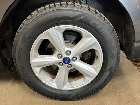 Used 2016 Ford Edge Titanium w/ Equipment Group 302A AWD/4WD image 12