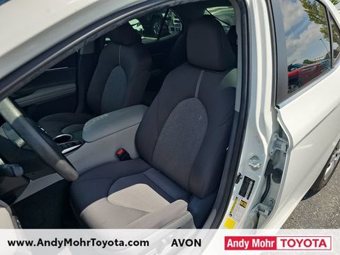 Used 2022 Toyota Camry LE FWD image 10
