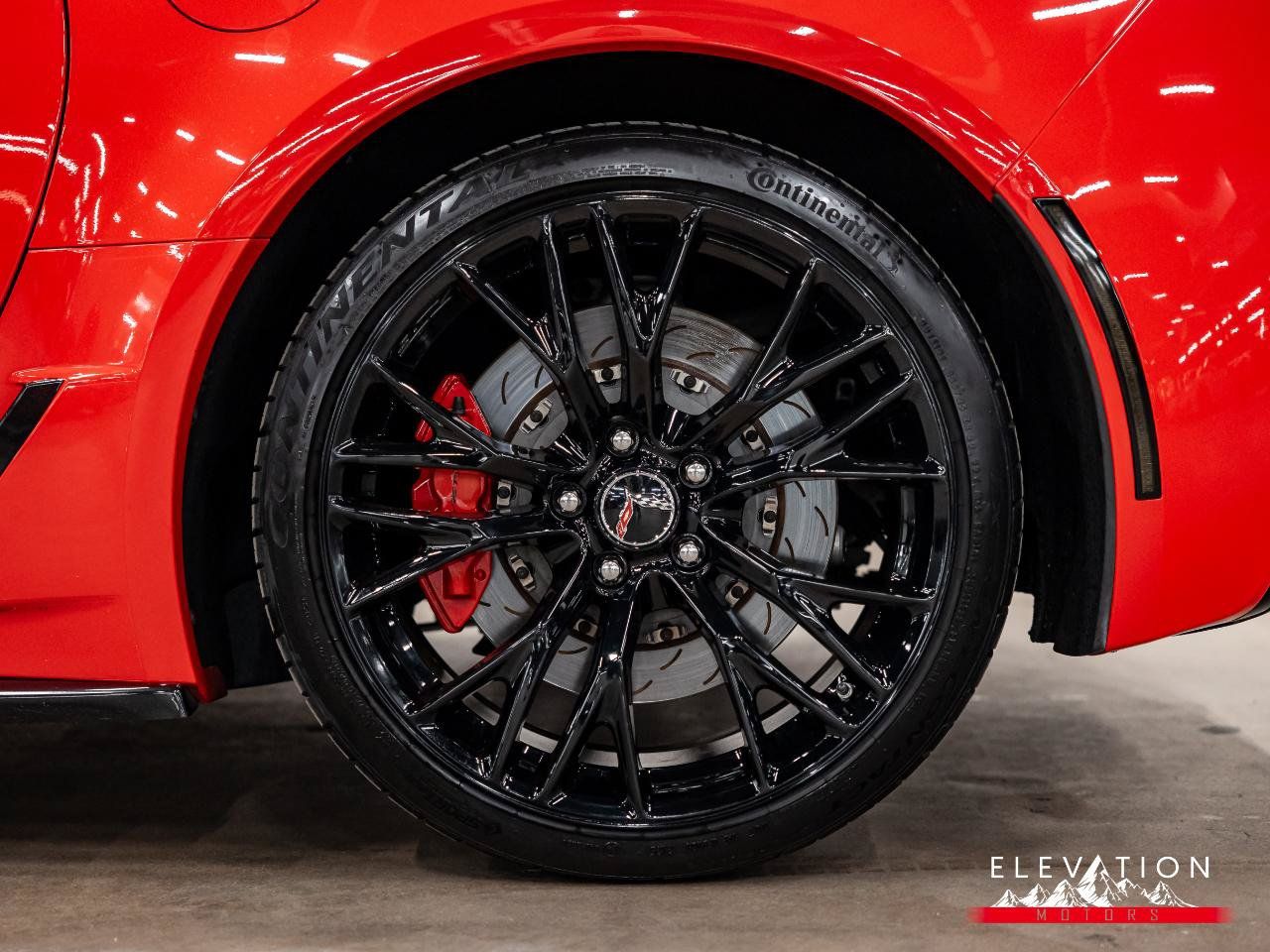 Used 2015 Chevrolet Corvette Z06 w/ 3LZ Preferred Equipment Group RWD image 28