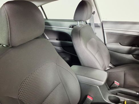 Used 2020 Hyundai Elantra Value Edition w/ Cargo Package (C1) FWD image 10