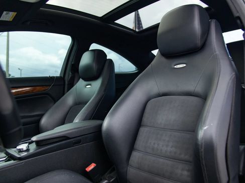 Used 2012 Mercedes-Benz C 63 AMG Coupe w/ Comand Single Disc Pkg image 21