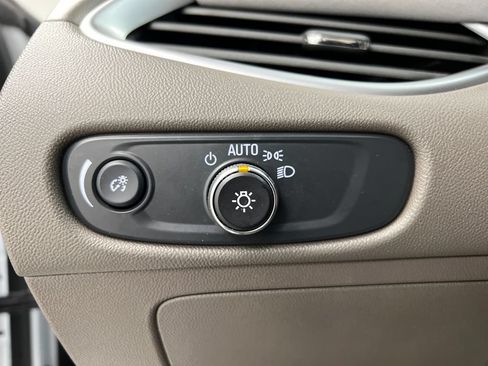 Used 2025 Chevrolet Malibu LT FWD image 42