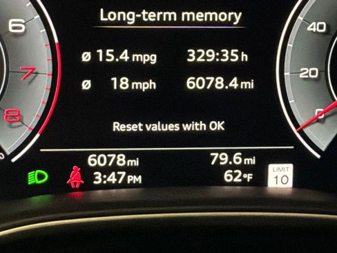 Used 2025 Audi Q8 Premium w/ Convenience Package image 14