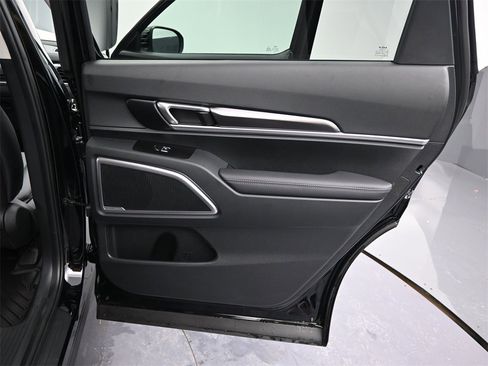 New 2025 Kia Telluride S image 21