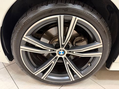 Used 2024 BMW 330i Sedan w/ Convenience Package RWD image 7