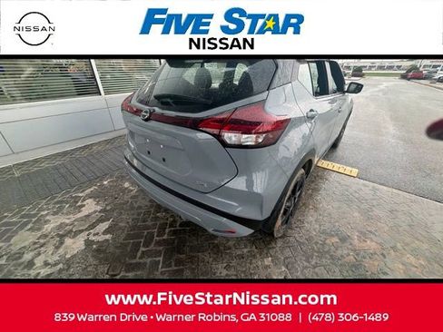 Used 2024 Nissan Kicks SR FWD image 17