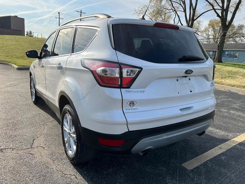 Used 2018 Ford Escape SEL AWD/4WD image 3