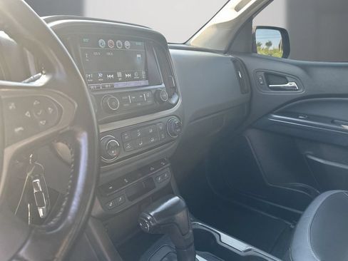 Used 2016 Chevrolet Colorado Z71 AWD/4WD image 16