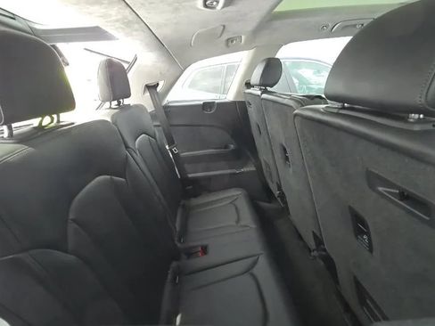 Used 2018 Audi Q7 3.0T Prestige AWD/4WD image 10