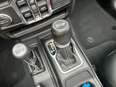 Used 2022 Jeep Wrangler Unlimited Sahara w/ Cold Weather Group image 22