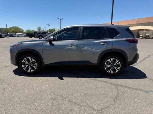 Used 2023 Nissan Rogue SV FWD image 7