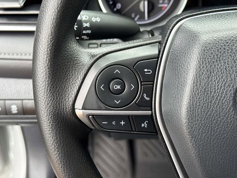 Used 2024 Toyota Camry LE image 11