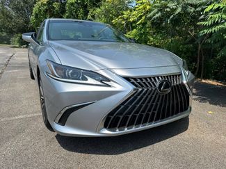 Used 2025 Lexus ES 350 w/ Premium Package FWD video 1