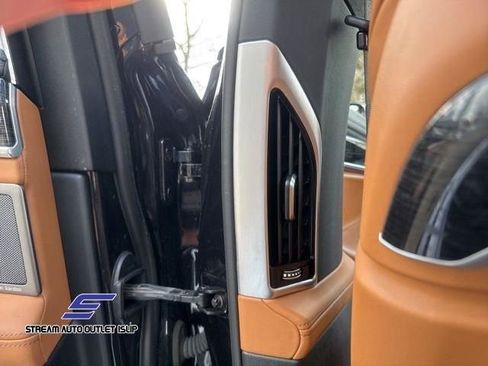 Used 2022 BMW 750i xDrive w/ Executive Package image 33