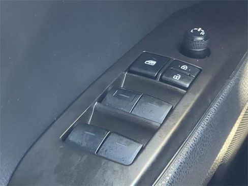 Certified 2021 Toyota Camry LE image 21