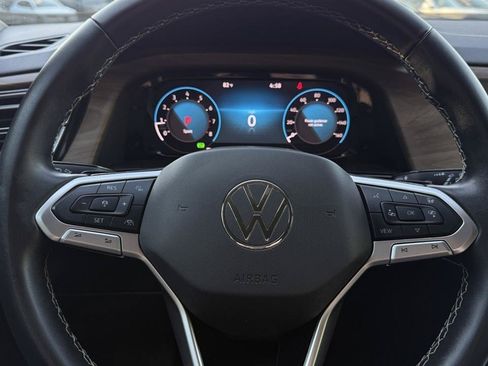 Used 2024 Volkswagen Atlas SE AWD/4WD image 53